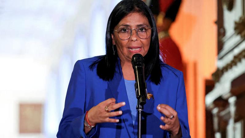 EUA aumentam pressão sobre Venezuela com ameaça de indiciar Delcy Rodríguez