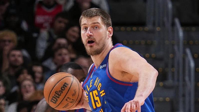 Nuggets vencem Rockets com Jokic em destaque e lideram no Oeste