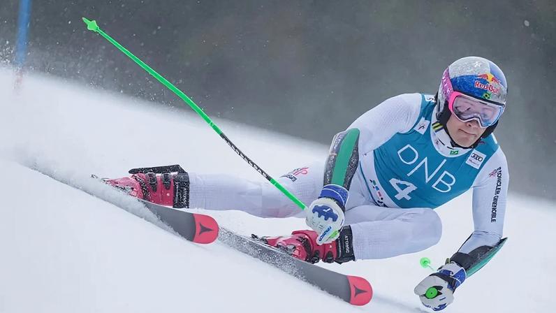 Brasileiro lidera por 0,21 sobre Stefan Brennsteiner; Loïc Meillard fecha o top 3