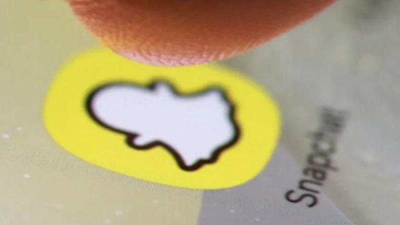 Comissão Europeia amplia investigação sobre Snapchat por venda de cigarros eletrônicos a menores