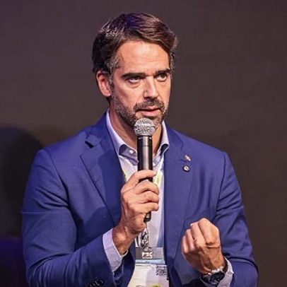PSD aposta em Caiado, mantendo polarização, diz Leite
