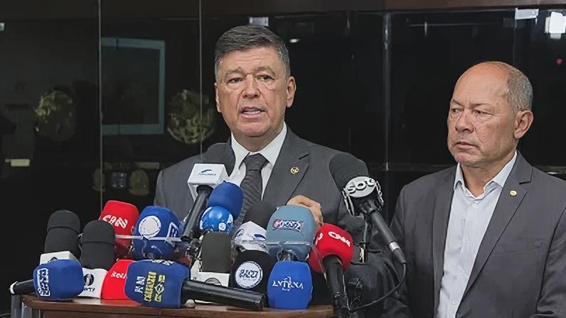 O senador Carlos Viana, presidente da CPMI do INSS