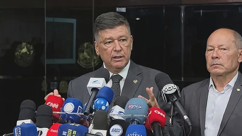 O senador Carlos Viana, presidente da CPMI do INSS