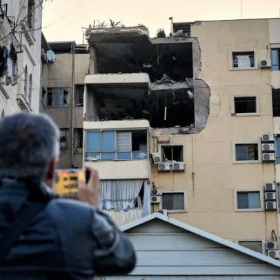 Hezbolá atira pela primeira vez desde 2024, enquanto Israel ataca Líbano