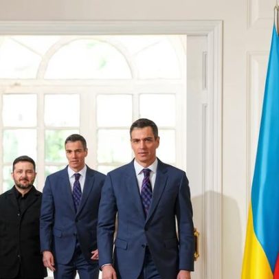Sánchez afirma a Zelenskiy que guerra com Irã não atrapalhará apoio à Ucrânia