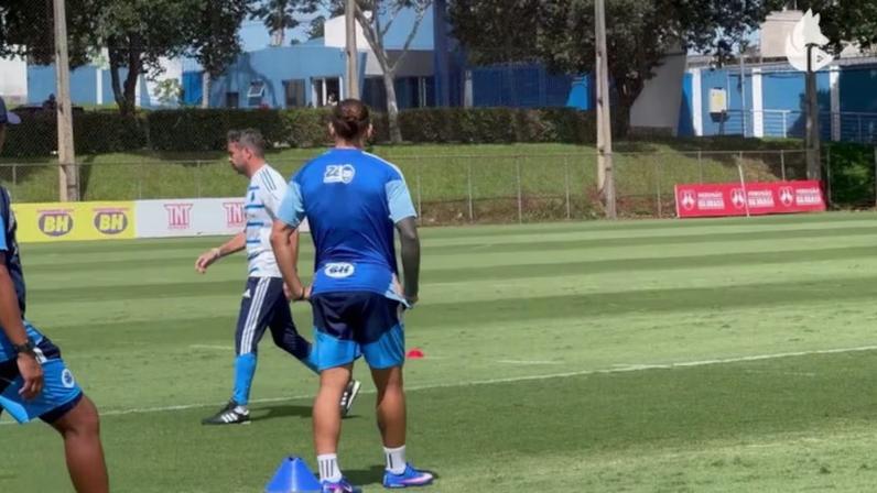 O elenco da Raposa está em fases finais da preparação para enfrentar o Vitória.