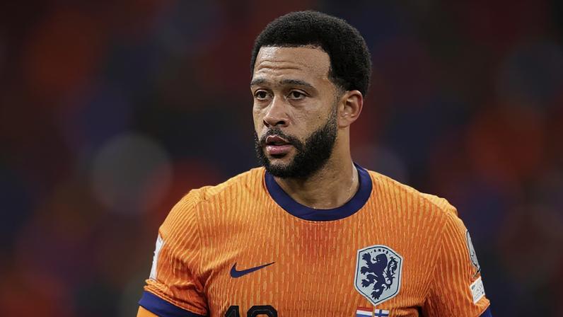 Memphis Depay foi cortado da seleção holandesa nesta Data Fifa por lesão