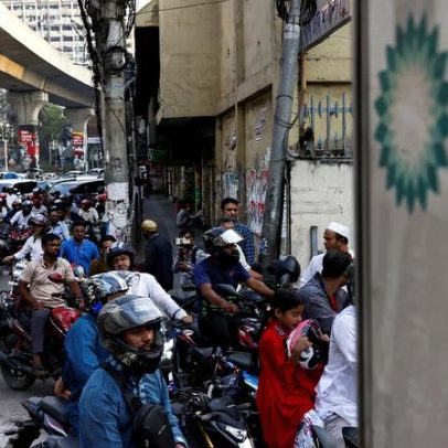 Bangladesh encerra universidades mais cedo para economizar energia