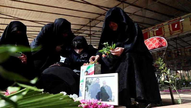 Irã mantém bloqueio de petróleo até cessarem ataques; Trump ameaça reação mais forte