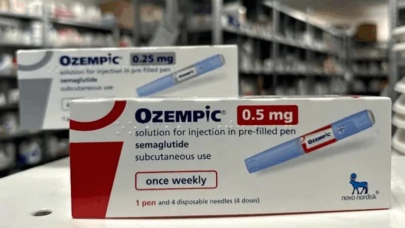 Desenvolvido inicialmente para o tratamento da diabetes tipo 2, o composto ganhou popularidade por seus efeitos no emagrecimento