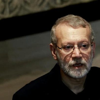 Meios israelenses dizem que ataque mirou Larijani, destino incerto