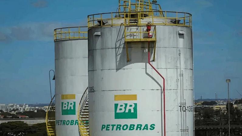 A eventual reestatização da BR Distribuidora dependeria, em 1º lugar, de decisão política do governo federal, com possível execução por meio da Petrobras
