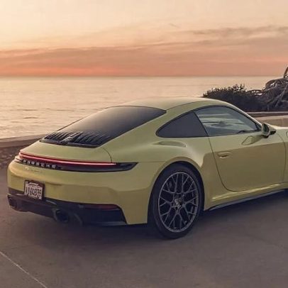 Porsche atualiza o 911 Carrera S com foco em desempenho e tecnologia