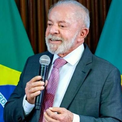 Lula reúne equipe, cobra foco nas eleições e veta mudanças no governo