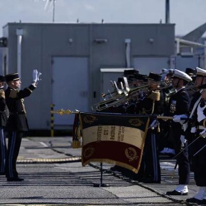 Macron anuncia aumento do arsenal nuclear francês