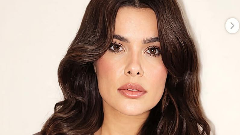 Vanessa Giácomo celebra 43 anos e exibe foto grávida