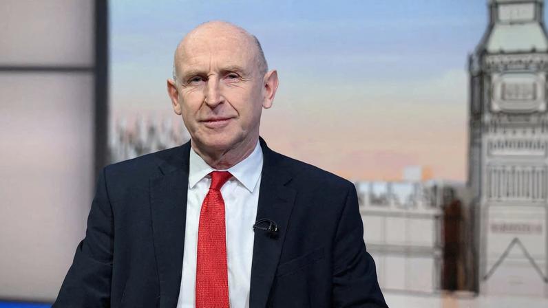 Reino Unido avalia novas operações no Golfo após retirada de caça-minas