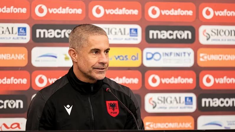 Sylvinho tenta manter sequência histórica de técnicos brasileiros na Copa