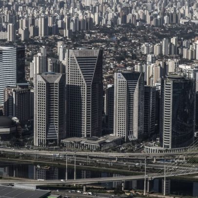 Retorno aos escritórios impulsiona locação mas investidores permanecem cautelosos
