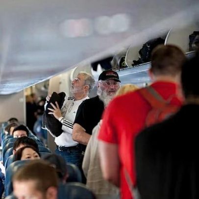 Três decisões recentes da aviação apontam fim do 'cada um por si' a bordo