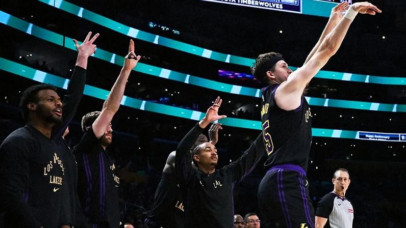 Austin Reaves vira opção de troca para o Bucks