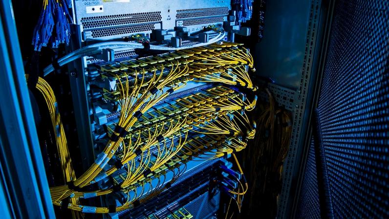 Claro adquire provedora de banda larga Desktop em negócio de R$ 4 bilhões