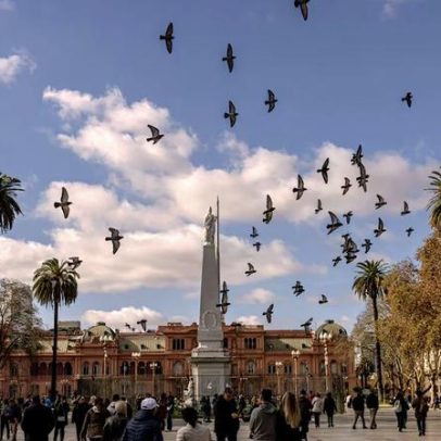 Pobreza na Argentina atinge menor nível desde 2018 sob Milei