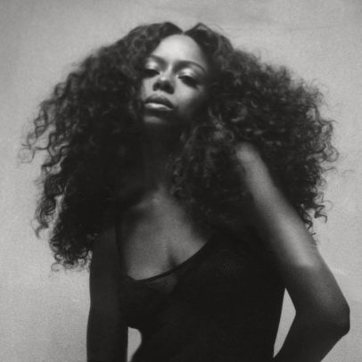 Ravyn Lenae vive no futuro; o mundo está chegando lá