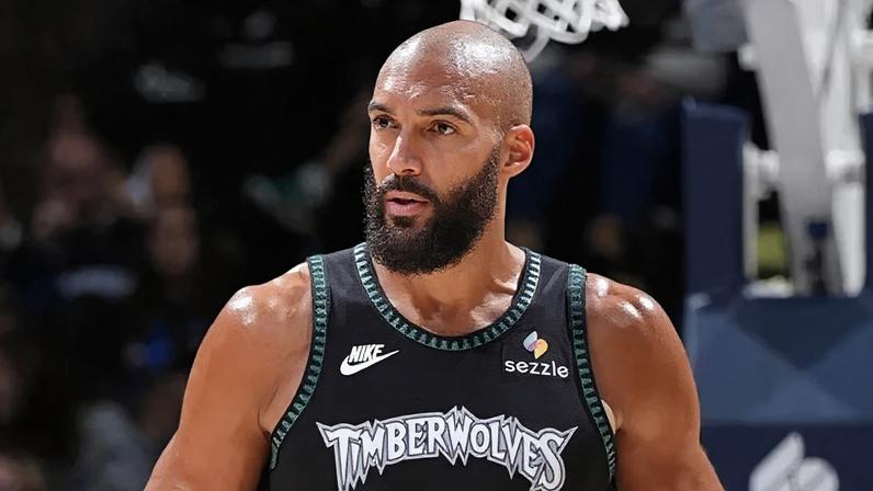 Timberwolves vencem Rockets após virada histórica