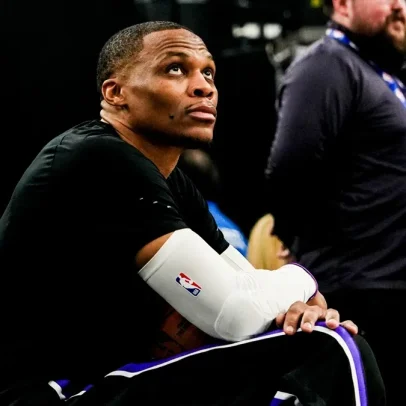 Kings surpreendem Clippers com triplo-duplo de Russell Westbrook