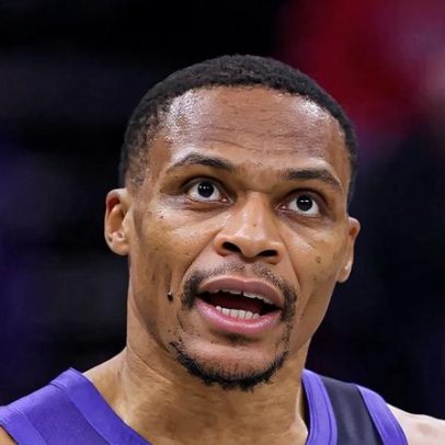 Westbrook alcança marcas históricas na NBA contra o Spurs