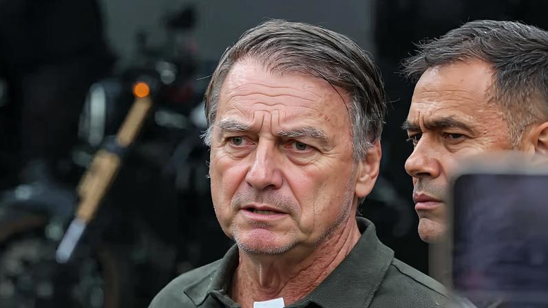 Bolsonaro segue sem previsão de alta, segundo boletim divulgado nesta quarta