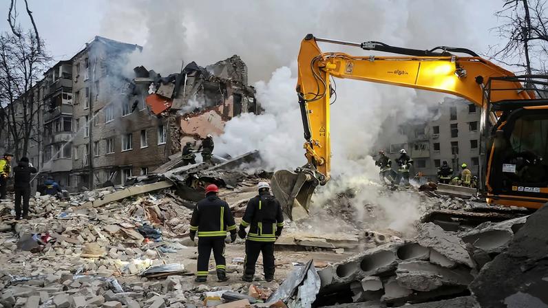 Ataque russo mata sete, incluindo duas crianças, em Kharkiv, diz governador