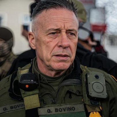 Oficial da Patrulha de Fronteira Gregory Bovino se aposenta no fim de março