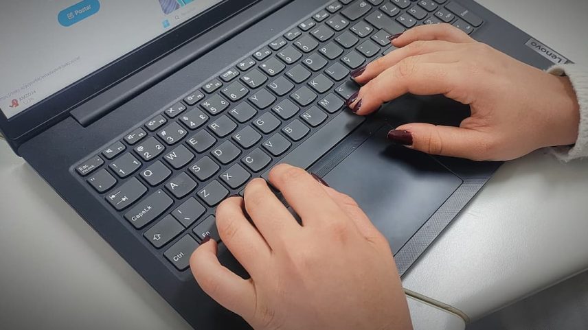 Mercado de PCs e notebooks é impactado pela demanda de servidores de inteligência artificial e pode enfrentar falta de produtos