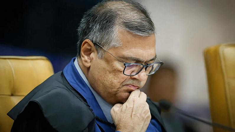 Jornalista publicou vídeo que mostraria familiares de Flávio Dino (foto) usando veículo oficial do Tribunal de Justiça do Maranhão para fins particulares