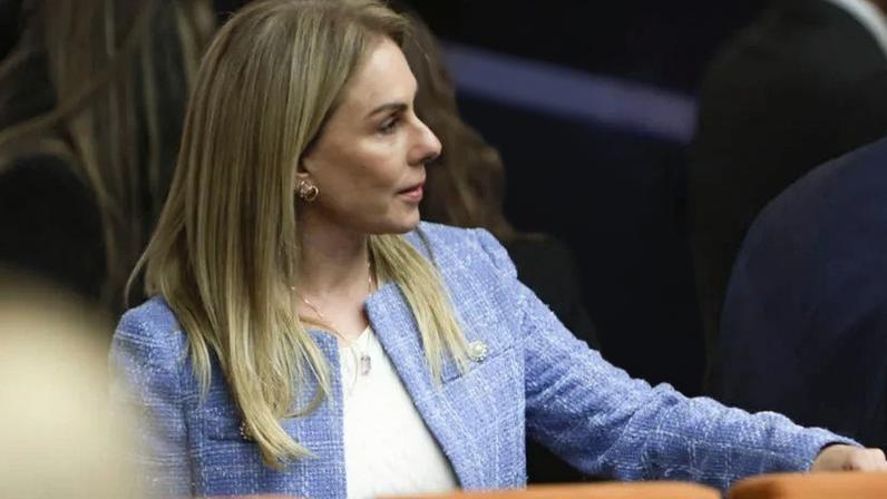 O texto diz que foram realizadas 94 reuniões de trabalho durante a execução do contrato; na imagem, a mulher de Alexandre de Moraes, Viviane Barci de Moraes, na abertura do ano do judiciário de 2026, no STF | Sérgio Lima/Poder360 - 2.fev.2026