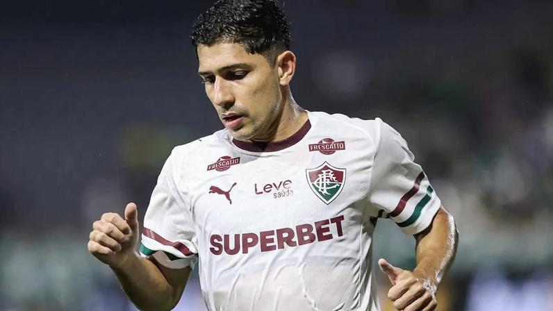 Fluminense encerra janela internacional com cinco reforços e dez saídas