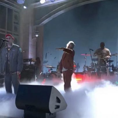 Gorillaz se apresentam no SNL com Clint Eastwood e The Moon Cave
