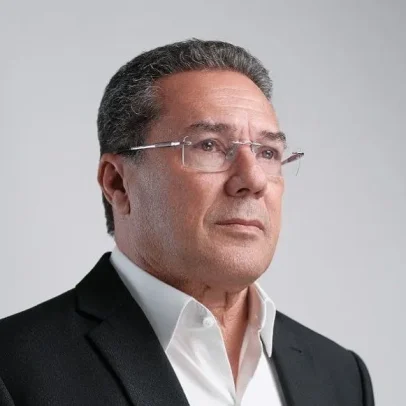 Vanderlei Luxemburgo é internado na UTI por problemas respiratórios