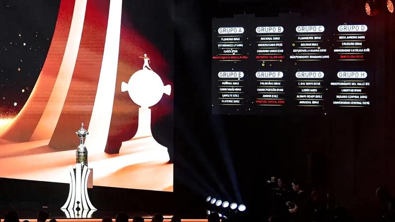 Grupos da Libertadores são sorteados na sede da Conmebol, em Luque, no Paraguai (Foto: Daniel Duarte / AFP)