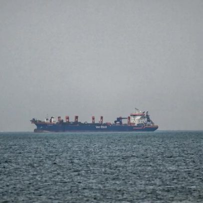 Sistema falho mantém tripulações presas no Estreito de Hormuz