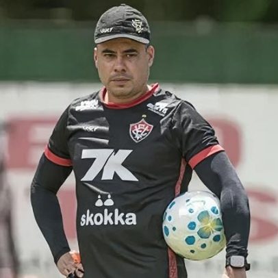 Jair Ventura revisa elenco do Vitória após derrota para o Grêmio