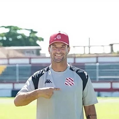 Thiago Neves é anunciado como técnico de clube carioca