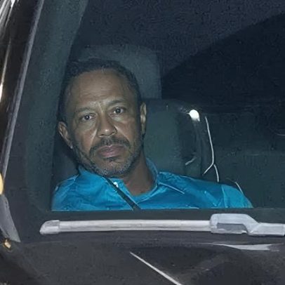 Tiger Woods anuncia pausa após prisão por dirigir embriagado