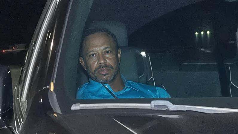 Tiger Woods se envolve em mais um acidente na carreira
