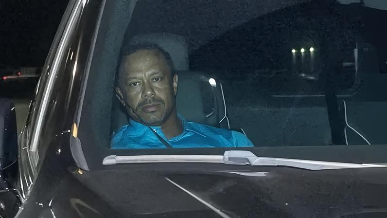 Imagens do acidente e da prisão de Tiger Woods