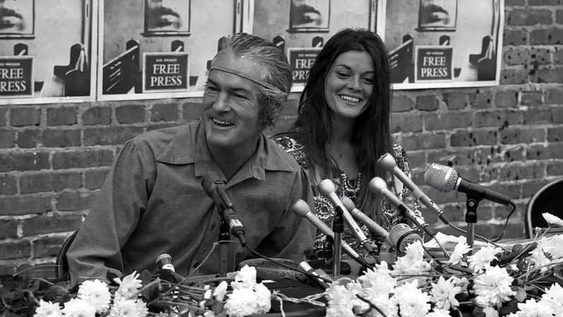 Timothy Leary: do caos psicodélico à cibercultura digital