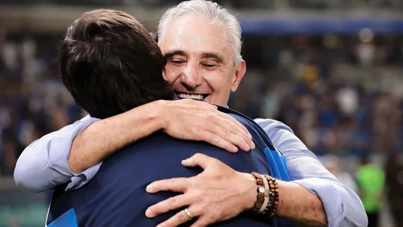 Tite comemora título do Cruzeiro