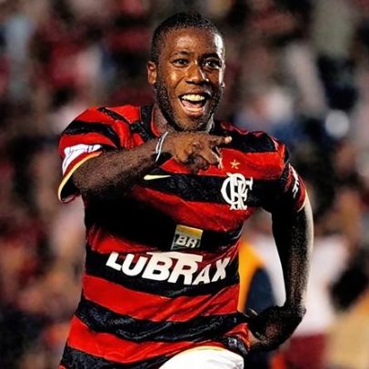 Toró, ex-volante do Flamengo, atua fora dos holofotes